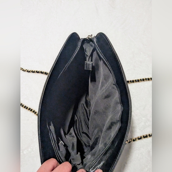 Vintage Chanel black quilted purse with replaced zipper and linning - Picture 3 of 4